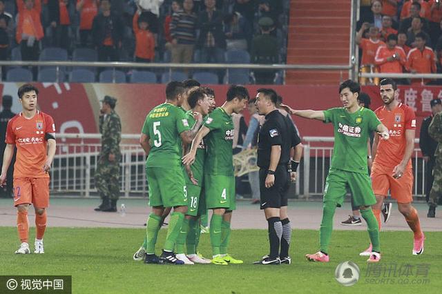 《长津湖》单日票房5739万，截至发稿前累计票房超53亿。
