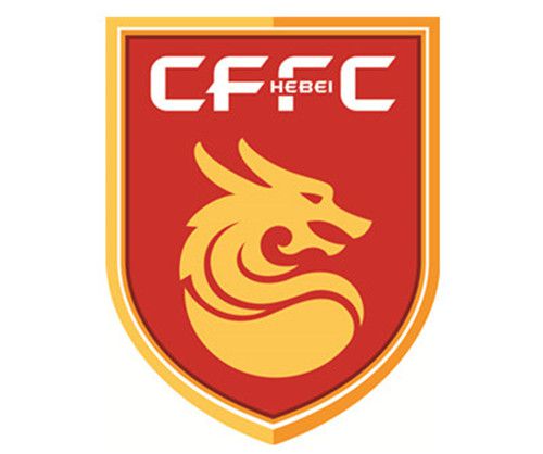 朱丽安·摩尔等明星也陆续抵达，纷纷在机场现身。